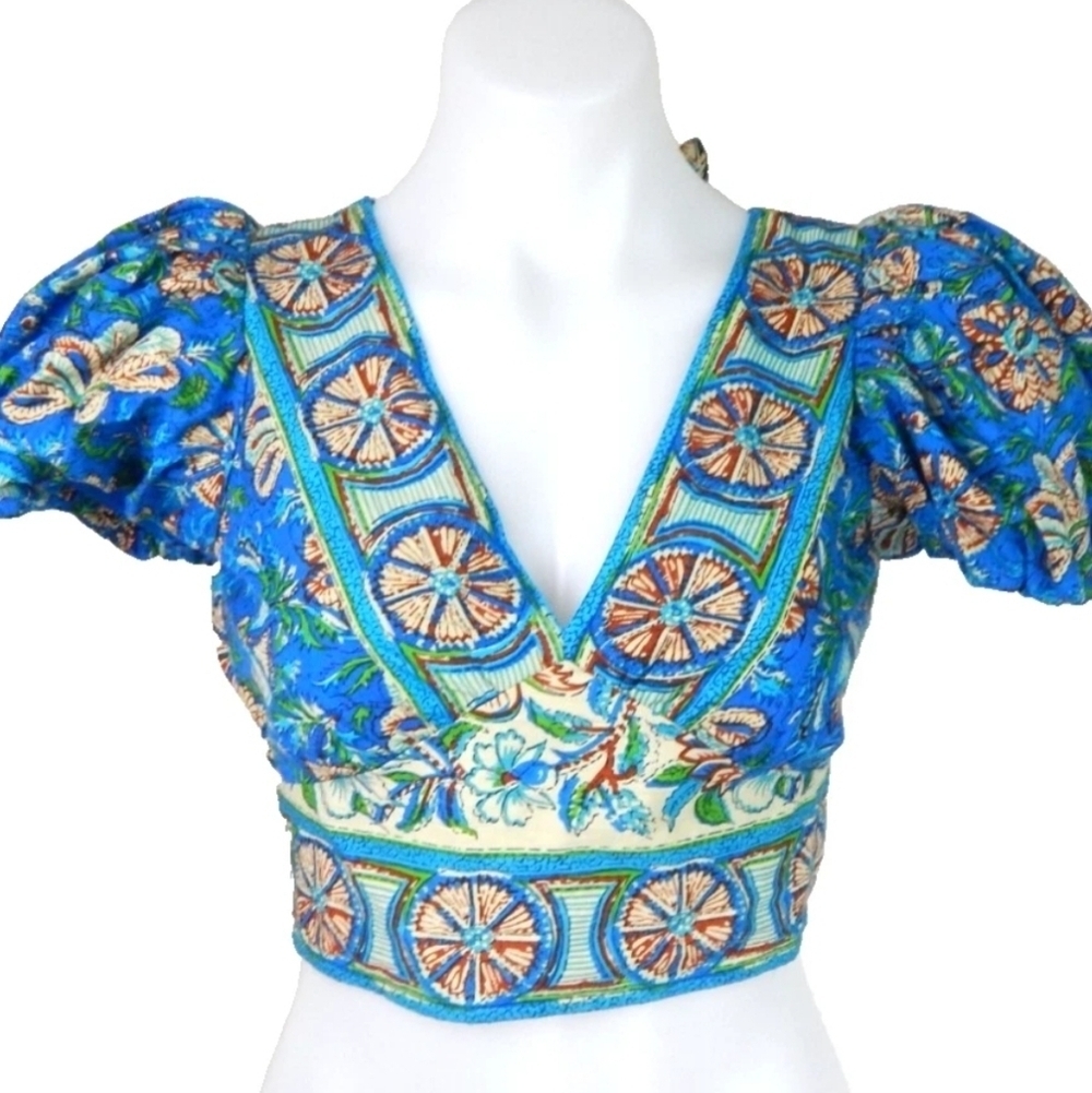Love The Label Tie Back Floral Crop Top